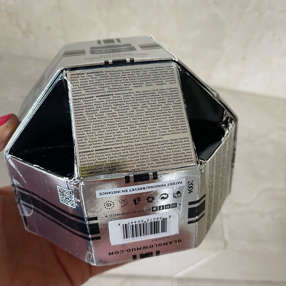 GlamGlow Set Gift Sexy - Picture 8 of 11